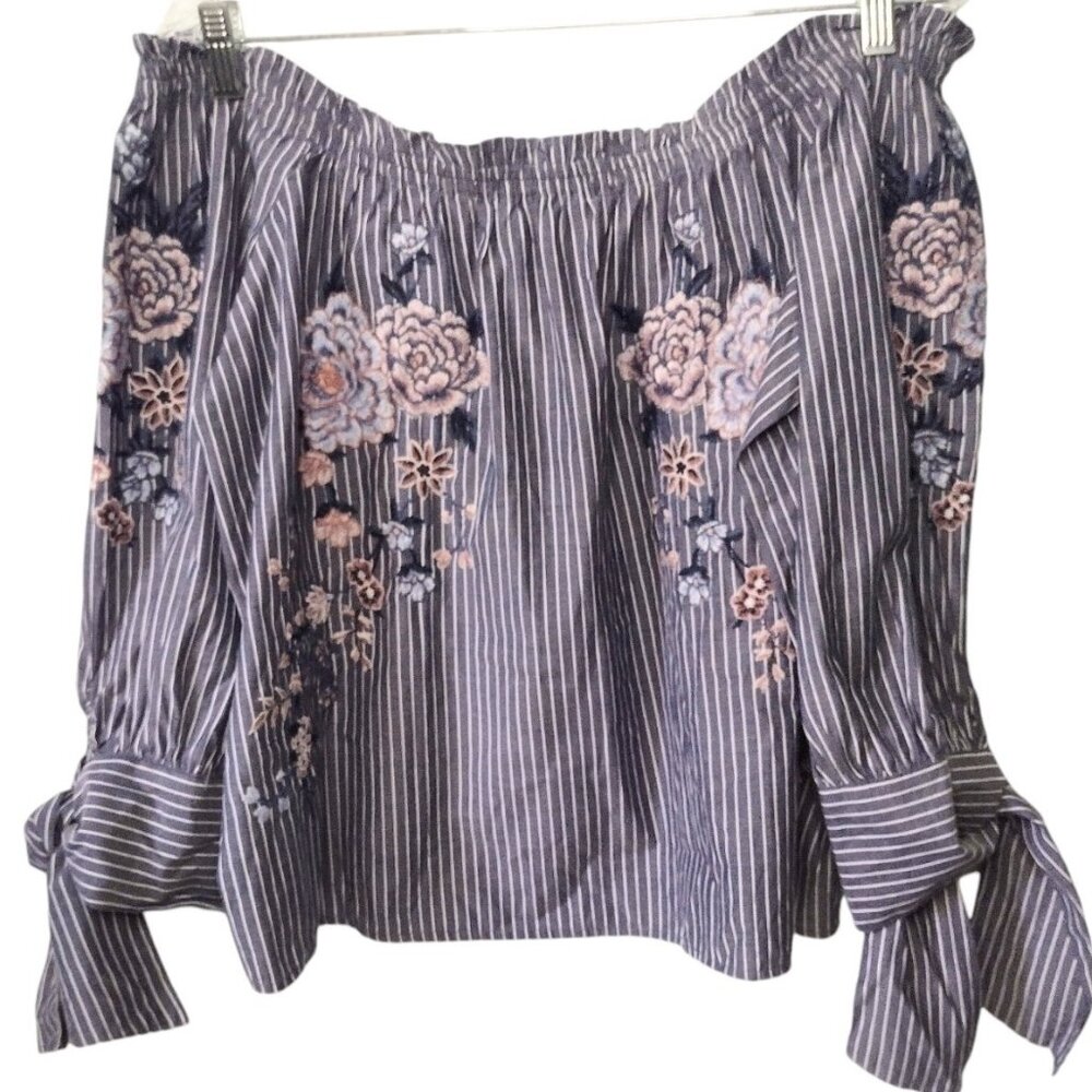 American Eagle Embroidered Off Shoulder Cropped Top Size M Cottage Boho Romantic